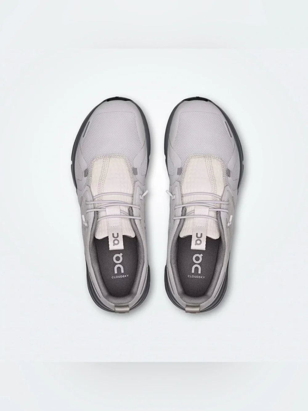 On Cloud Sky Shoes // Youth Size 6 - Picture 2 of 6